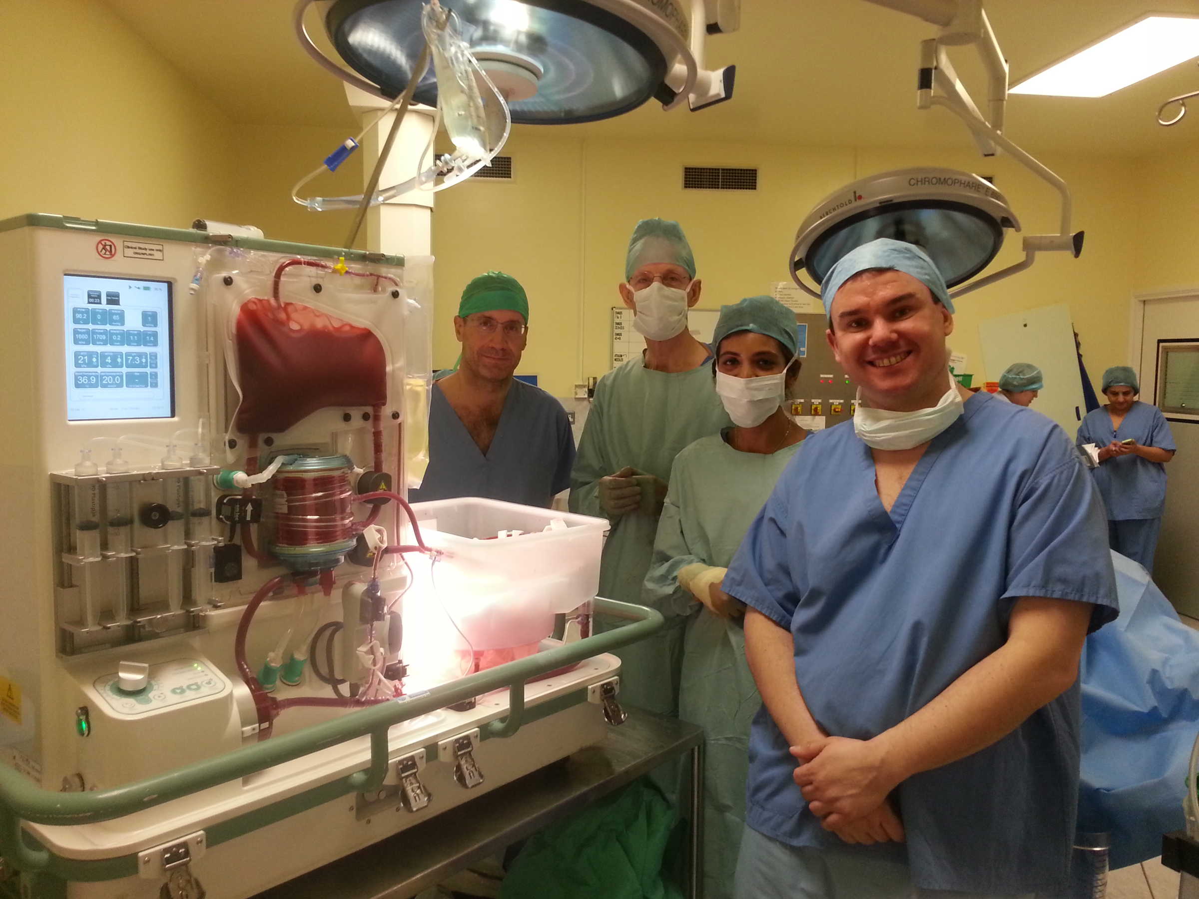 Metra device with team led by Professor Constantin Coussios