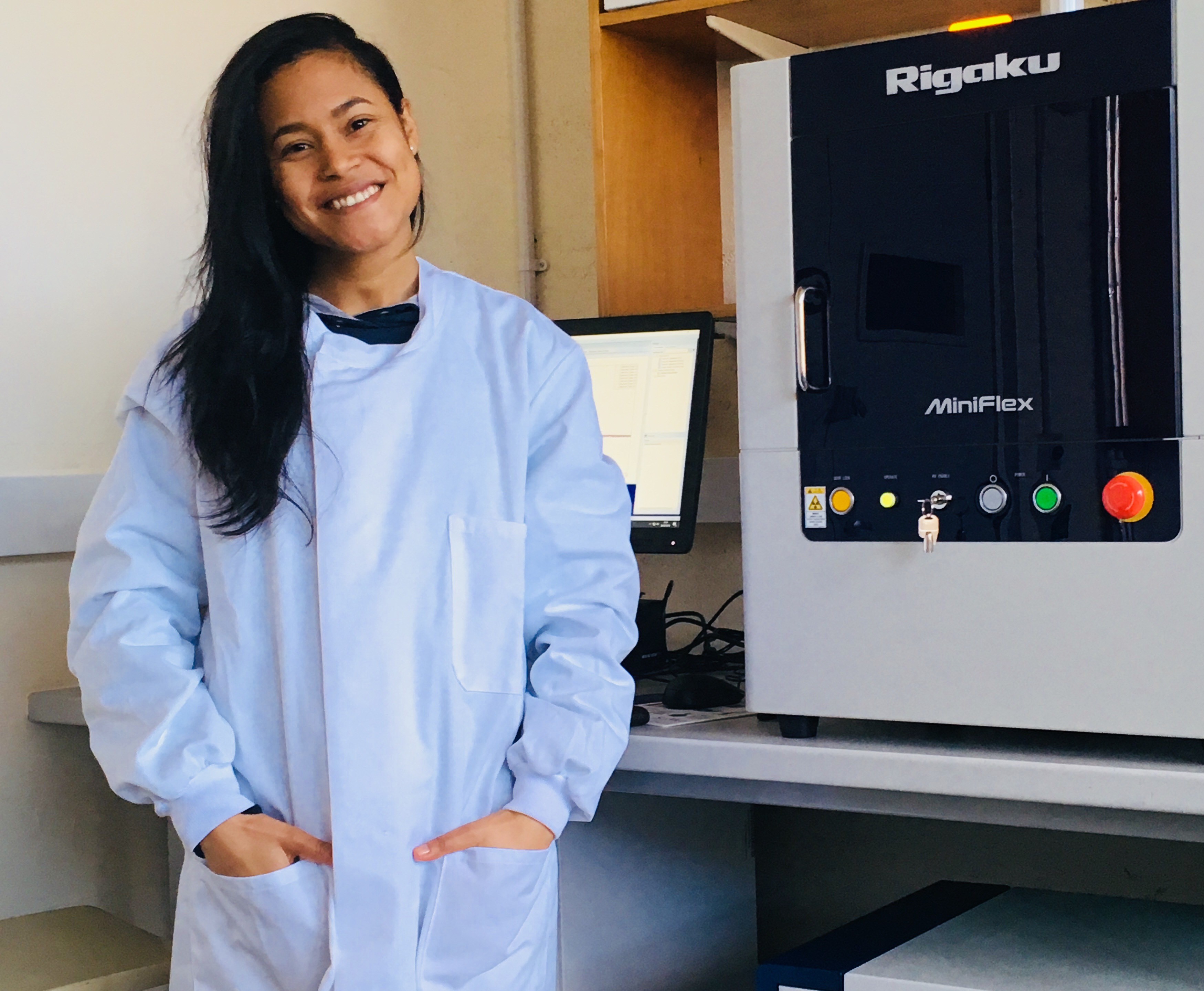 DPhil candidate Barbara Souza in a laboratory